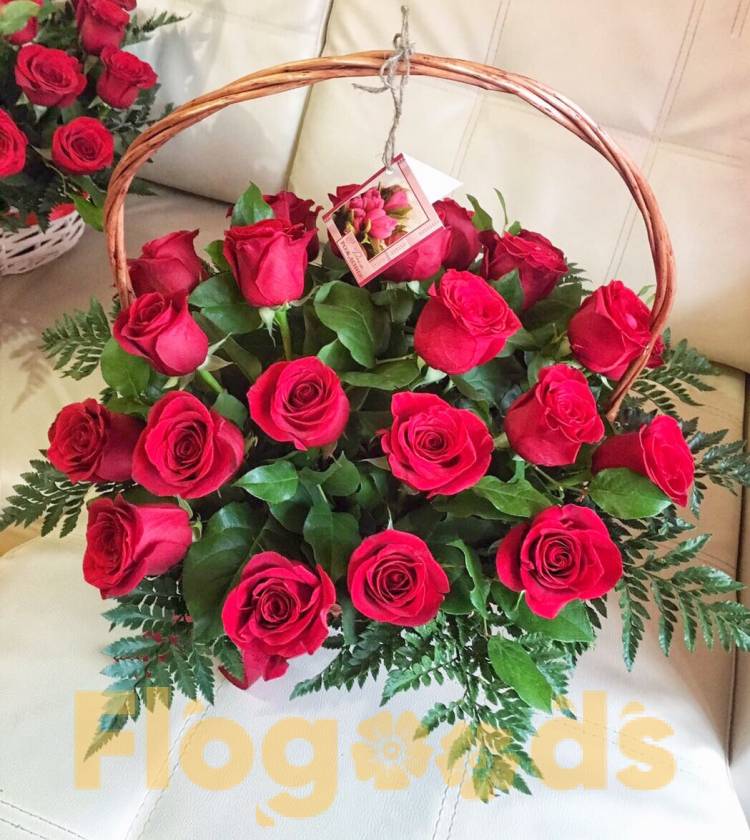 Корзина «Донна роза» за 12 583 руб.